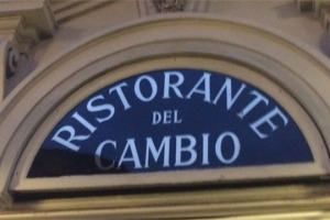 Al ristorante &ldquo;Del Cambio&rdquo; di Torino c&rsquo;&egrave; ancora il tavolo dove pranzava Camillo Benso Conte di Cavour, nei giorni in cui si faceva l&rsquo;Italia unita. Oggi lo guida Matteo Baronetto, allievo di Carlo Cracco e fresco della stella Michelin