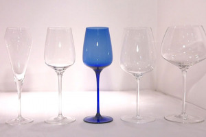 Non conta solo la qualit&agrave; di pietanze e vini, in un grande ristorante, ma anche la bellezza e la funzionalit&agrave; di piatti e calici che esaltano il lavoro di chef e produttori. Soprattutto nelle grandi occasioni, come il Natale. Parola a Caraiba