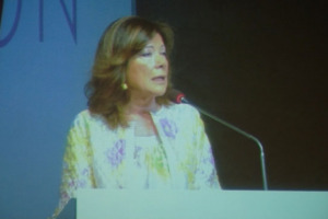 &ldquo;Vinitaly &egrave; un&rsquo;eccellenza assoluta e un vero fiore all&rsquo;occhiello per Verona, il Veneto e per l&rsquo;intero Paese. Come lo &egrave; il vino Qui c&rsquo;&egrave; l&rsquo;Italia migliore, che lavora, che innova&rdquo;. Le parole del presidente del Senato, Maria Elisabetta Alberti Casellati