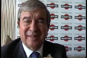 I consumi alimentari sono l&rsquo;epicentro della pi&ugrave; grave crisi dei consumi degli ultimi trent&rsquo;anni. Lo dice anche l&rsquo;ultimo Rapporto Coop 2010. Cala la spesa di prodotti primari come olio e pasta nella gdo, in controtendenza il vino ...