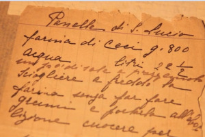 Planeta, non solo vino. Ma nella foresteria di Menfi, a Casa Planeta, la tradizione culinaria della Regione rivive ogni giorno nelle vecchie ricette delle &ldquo;tre zie&rdquo;, Carolina, Anna Maria e Marina, raccontate nel libro &ldquo;La cucina di Casa Planeta&rdquo;