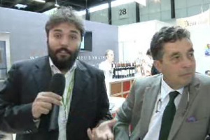 &lsquo;&lsquo;La capacit&agrave; di invecchiare di un vino non &egrave; un dono della natura, ma una guerra che dobbiamo vincere facendo ricerca e grande attenzione in ogni fase della vita del vino&rsquo;&rsquo;. Parola di Denis Dubourdieu, enologo tra i pi&ugrave; importanti del mondo