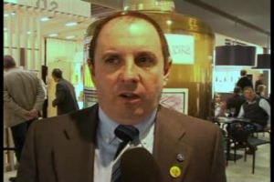 A Vinitaly il Friuli Venezia Giulia fa sistema intorno alle sue eccellenze: partendo dal vino, passando territorio, paesaggio, letteratura, arte e sport. &lsquo;&lsquo;Perch&eacute; fare vino &egrave; fare cultura&rsquo;&rsquo;, spiega l&rsquo;assessore all&rsquo;Agricoltura Claudio Violino