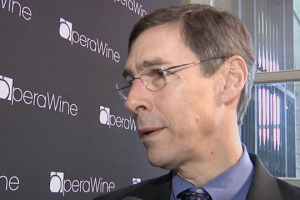 &ldquo;Abbiamo aperto a nuove Regioni, cerchiamo di raccontare tutta la grande qualit&agrave; del vino italiano, che non &egrave; solo Toscana e Piemonte. E vogliamo continuare con &ldquo;OperaWine&rdquo;, se Vinitaly vuole&rdquo;. Cos&igrave; Thomas Matthews, alla guida di &ldquo;WineSpectator&rdquo;