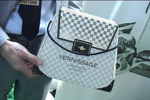 Il packaging ormai &egrave; un ingrediente fondamentale del wine & food di successo. Dal workshop &ldquo;Cipa&rdquo; 2014, &ldquo;Diamo valore al contenitore&rdquo;, tante case history e pareri autorevoli. Da Simonetta Doni (Doni Associati) a Gigi Mozzi (Media Marketing)