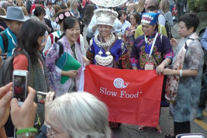 Dopo cinque giorni di eventi, dibattiti ed incontri con i produttori di tutto il mondo, che hanno animato Torino da Piazza Castello al Parco del Valentino, &ldquo;Terra Madre Salone del Gusto&rdquo; chiude i battenti