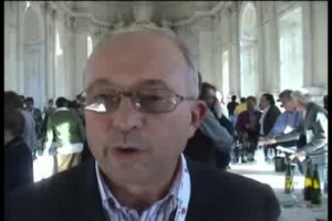 Parte il tour di &lsquo;&lsquo;Slow Wine 2011&rsquo;&rsquo;, la guida del vino di Slow Food, il cui riconoscimento pi&ugrave; importante &egrave; la &lsquo;&lsquo;Chiocciolina&rsquo;&rsquo;, assegnata alle cantine in sintonia con la filosofia Slow. Ma cosa significa per i produttori? Parola agli interessati