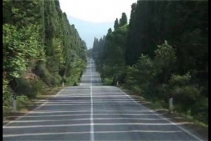 Sassicaia, basta la parola! Il mito pi&ugrave; celebre e celebrato del vino italiano &egrave; una perla che non conosce ombre ne cambiamenti di moda... Il Marchese Incisa della Rocchetta ci spiega perch&egrave;, percorrendo a ritroso la sua incredibile storia