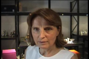 Uno dei piaceri della vita &egrave; stare a tavola: perc&eacute; tutto sia perfetto, dalla presentazione dei cibi al servizio del vino, Caraiba, azienda bolognese specializzata nel rendere perfetta ogni tavola, gira il mondo alla ricerca degli accessori migliori