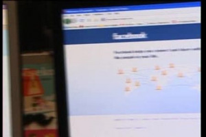 La &lsquo;&lsquo;twittermania&rsquo;&rsquo; ha contagiato anche il mondo del vino. E le cantine d&rsquo;Italia si sono coalizzate sotto l&rsquo;hashtag &lsquo;&lsquo;twitt your wine&rsquo;&rsquo;. Si raccontano, condividono esperienze e fanno business...