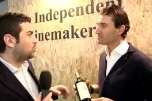 Quando il vino diventa &lsquo;&lsquo;accessibile&rsquo;&rsquo; a tutti. Anche a chi, tra i 5 sensi, non pu&ograve; contare per scegliere su quello della vista. Ecco, anche in Italia, l&rsquo;etichetta in braille per non vedenti, realizzata dalla cantina Podere San Cristoforo