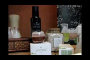 &lsquo;&lsquo;Ogni estate c&rsquo;&egrave; un dilemma estivo. Se andare al mare, o andare ai monti&rsquo;&rsquo;, cantano Elio e Le Storie Tese e Giorgia. E per chi non riesce a decidere n&eacute; per l&rsquo;una n&eacute; per l&rsquo;altra, l&rsquo;alternativa pu&ograve; essere una delle tante &ldquo;Wine Spa&rdquo; del Belpaese