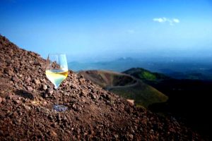 Volcanic Wines of Italy, towards “zoning” with the Italian Geological Society