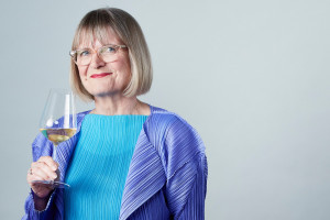 Un calice per assaggiarli tutti: il bicchiere da vino pensato dalla Master of Wine Jancis Robinson