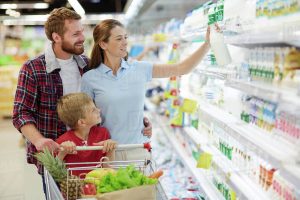 Istat, gli italiani nel 2017 hanno speso 457 euro al mese in spesa alimentare