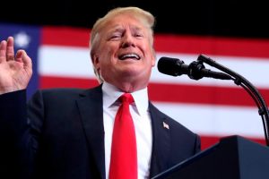 La Ue risponde a Trump: in black list bourbon whiskey, riso, tabacco. Pericolo escalation?