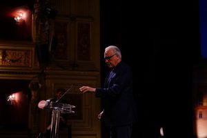 Angelo Gaja: l&rsquo;artigiano del vino nel Rinascimento enoico italiano in direzione ostinata e contraria