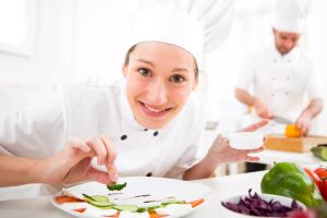 In Italia 334.000 ristoranti, uno ogni 180 abitanti, per un giro d&rsquo;affari di 76 miliardi di euro