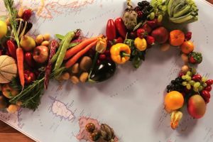 Pranzi, cenoni e boom dei regali enogastronomici: la produzione alimentare vola trainata dal Natale Pranzi, cenoni e boom dei regali enogastronomici: la produzione alimentare vola trainata dal Natale
