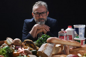 Bottura raduna la ristorazione mondiale per &ldquo;Trasformare la Societ&agrave; attraverso la Gastronomia&rdquo;