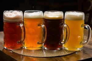 In Italia crescono i consumi di birra, sempre pi&ugrave; bevanda da pasto: cos&igrave; &ldquo;Gli Italiani e la Birra&rdquo;