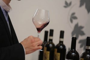 ISTAT data reveals wine is the most consumed alcoholic beverage in Italy, especially by men