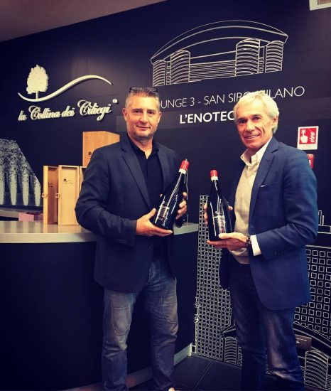 Daniele Massaro e Beppe Baresi, bandiere di Milane ed Inter, brindano con Collina dei Ciliegi che gestisce i ristoranti di San Siro