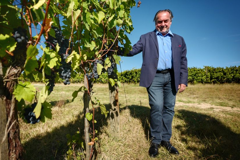 Il flying winemaker Michel Rolland