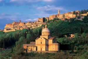 Le mete top dell&rsquo;enoturismo: per Forbes imperdibili Montepulciano, Montalcino e Montefalco