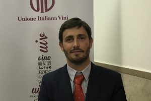 Ignacio Sanchez Recarte: il vino tra cambiamento climatico, calo dei consumi e lobby anti alcol Ignacio Sanchez Recarte: il vino tra cambiamento climatico, calo dei consumi e lobby anti alcol