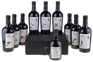 Dalle etichette dei bambini per il Famiglia Cotarella Tellus Syrah ad un network per il sociale