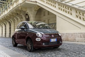 Il legame tra Montalcino e la Fiat si rinnova: nasce la nuova 500 Collezione color Brunello