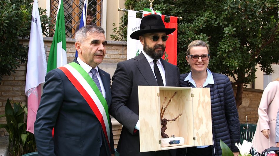 Marina Cvetic con Joe Bastiani nel Premio Gianni Masciarelli ... Oltre la vite