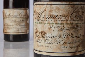 Record: 2 bottiglie di Romanée Conti Domaine de la Romanée-Conti 1945 a più di 1 milione di dollari