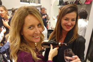 Quando la moda incontra il vino: a Milano torna la Vendemmia di Via Monte Napoleone Quando la moda incontra il vino: a Milano torna la Vendemmia di Via Monte Napoleone