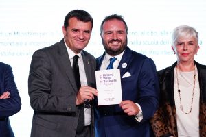 Centinaio: “a Dusseldorf a sostegno delle aziende vinicole, ma capitale del vino rimane Verona”