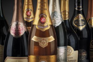 I grandi Champagne e Franciacorta, i rossi di Bordeaux, Piemonte e Toscana all’asta Bolaffi a Torino I grandi Champagne e Franciacorta, i rossi di Bordeaux, Piemonte e Toscana all’asta Bolaffi a Torino