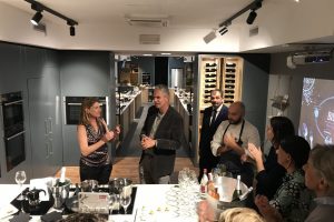 Nasce “Vino e cucina. Dal piacere agli affari”, format-evento di Planeta con il Joia di Milano Nasce “Vino e cucina. Dal piacere agli affari”, format-evento di Planeta con il Joia di Milano