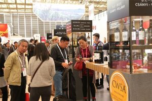 Al ProWein di Shanghai, l’Italia del vino alla conquista del mercato del futuro Al ProWein di Shanghai, l’Italia del vino alla conquista del mercato del futuro