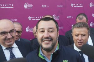 “Qui perché mi piace il vino buono. E italiano: meglio Franciacorta e Prosecco dello Champagne” “Qui perché mi piace il vino buono. E italiano: meglio Franciacorta e Prosecco dello Champagne”