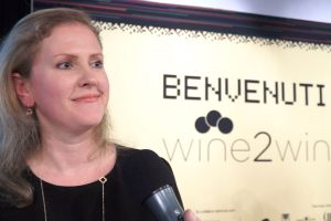 Difficile selezionare solo 100 cantine per raccontare il vino italiano: Opera Wine per Alison Napjus
