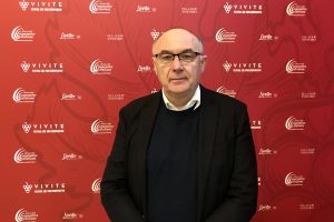 Vino cooperativo dalla quantità alla qualità: un percorso che premia i produttori e piace ai mercati Vino cooperativo dalla quantità alla qualità: un percorso che premia i produttori e piace ai mercati