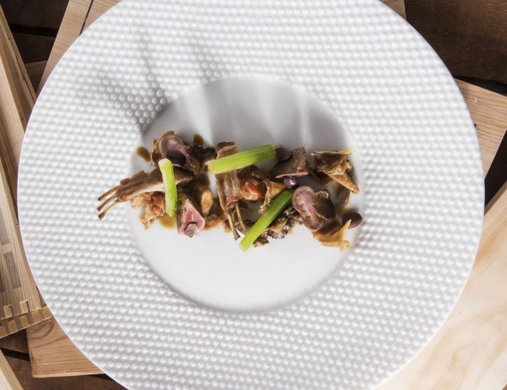 Il Nostro Coniglio Alla Cacciatora di Annie Féolde. Ph Brambilla Serrani