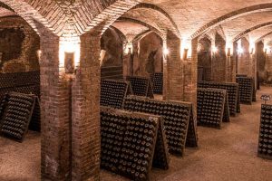 Tra storia, gastronomia ed impegno etico: il rilancio dell&rsquo;Alta Langa, l&rsquo;anima brut del Piemonte