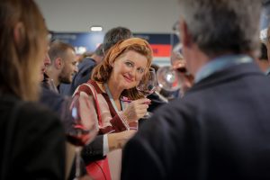 Vinitaly è sold out, con sempre più attenzione alle nicchie, dai vini bio e artigianali al design Vinitaly è sold out, con sempre più attenzione alle nicchie, dai vini bio e artigianali al design