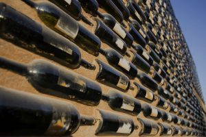 Un “tesoretto liquido” da 7-7,5 miliardi di euro di vini Dop e Igp nelle cantine dʼItalia