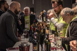 Aspettando i big, la variet&agrave; del vino di Toscana a PrimAnteprima: i nostri migliori assaggi