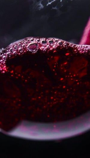 Vino, il colore crea aspettative, ma non determina il giudizio finale nel calice
