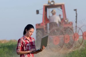 Tecnologia, stranieri, donne: un mix che porta innovazione alle aziende, anche in agricoltura Tecnologia, stranieri, donne: un mix che porta innovazione alle aziende, anche in agricoltura