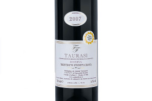 I Favati, Docg Taurasi Terzotratto Etichetta Bianca Riserva 2007